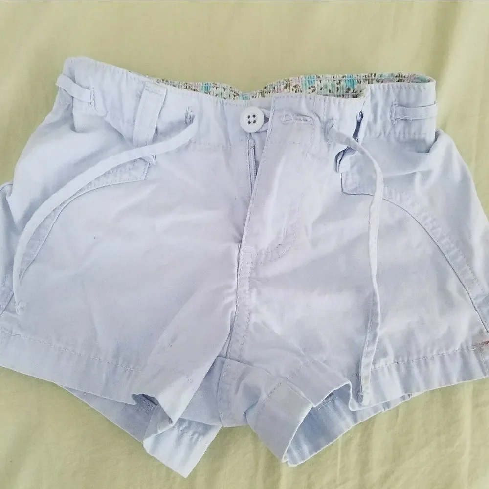 Old Navy Girls Pale Blue Shorts Faux Drawstring Size 5 Casual Summer